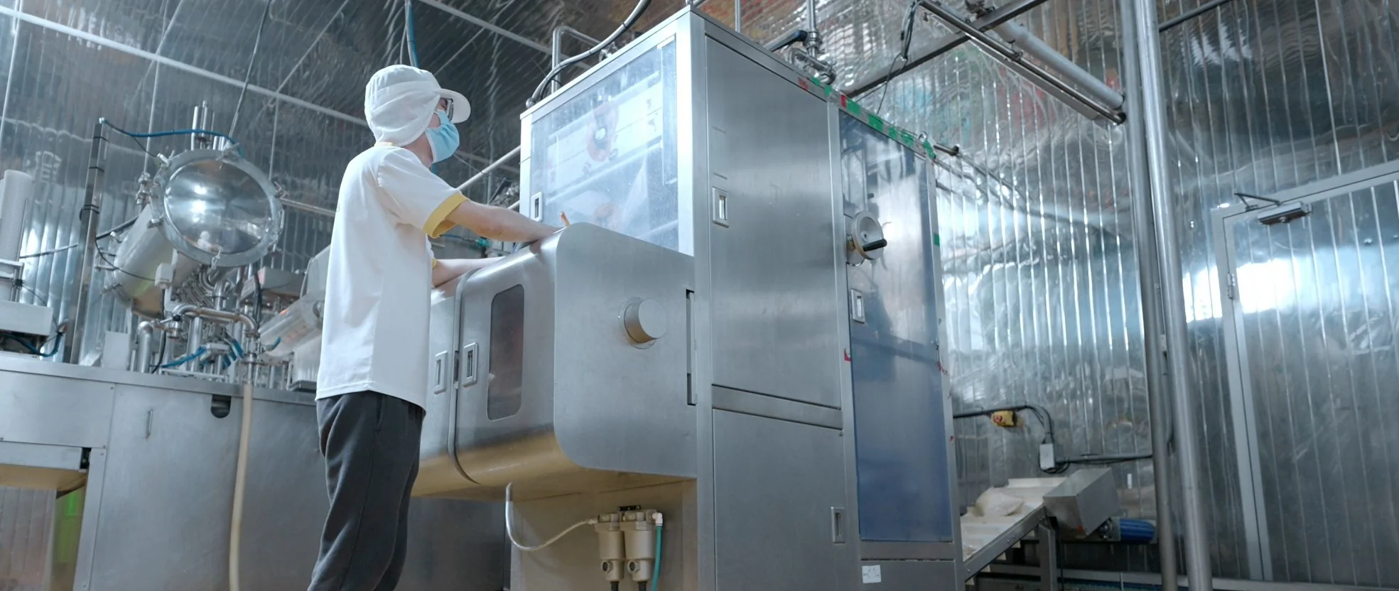 Automatic soy milk filling line